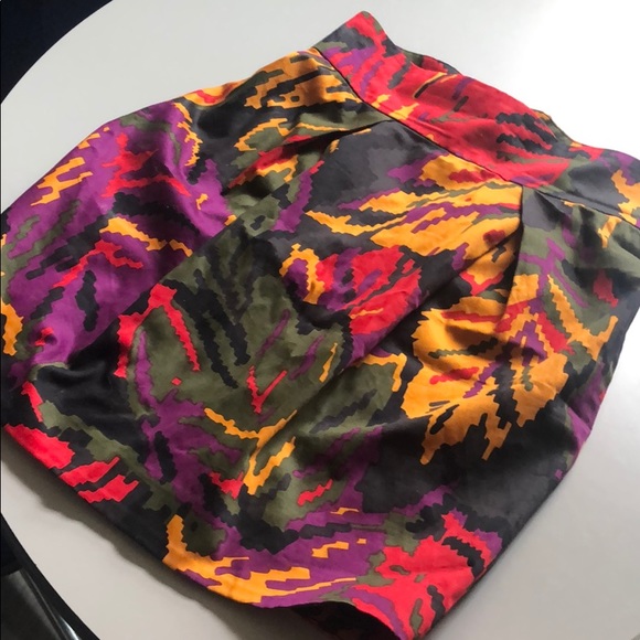 FCUK structured short skirt tribal print - Picture 8 of 8